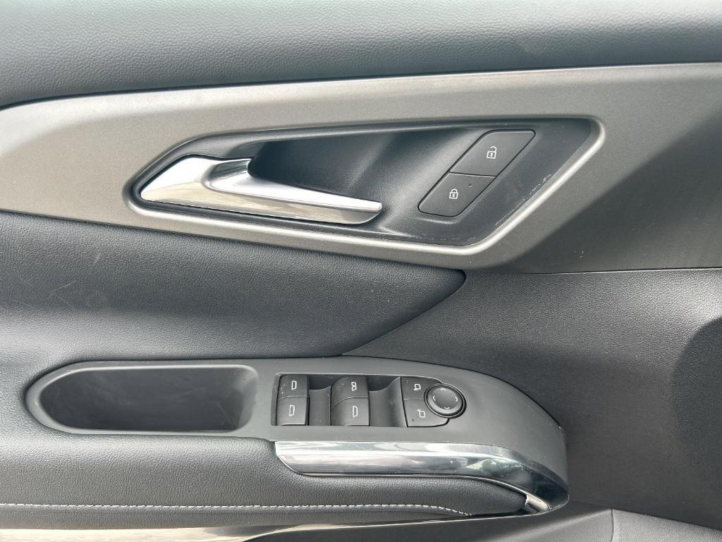 new 2025 Chevrolet Traverse car, priced at $43,045