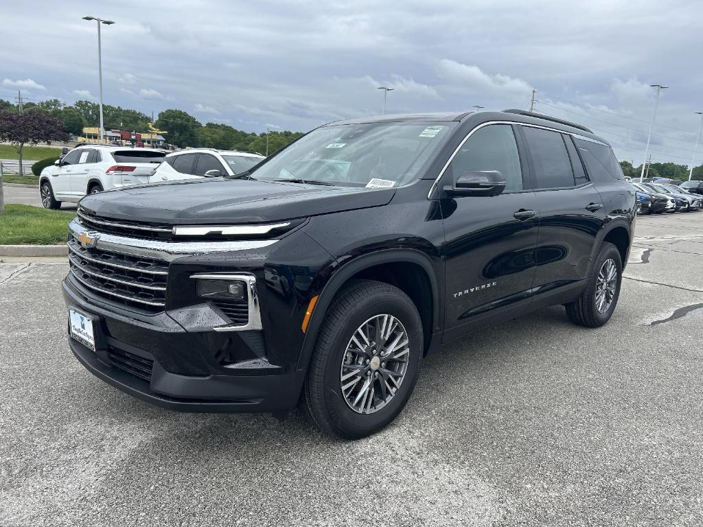 new 2025 Chevrolet Traverse car, priced at $43,045