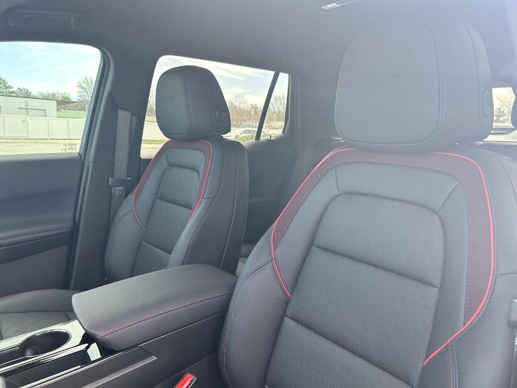 new 2025 Chevrolet Equinox car, priced at $34,095