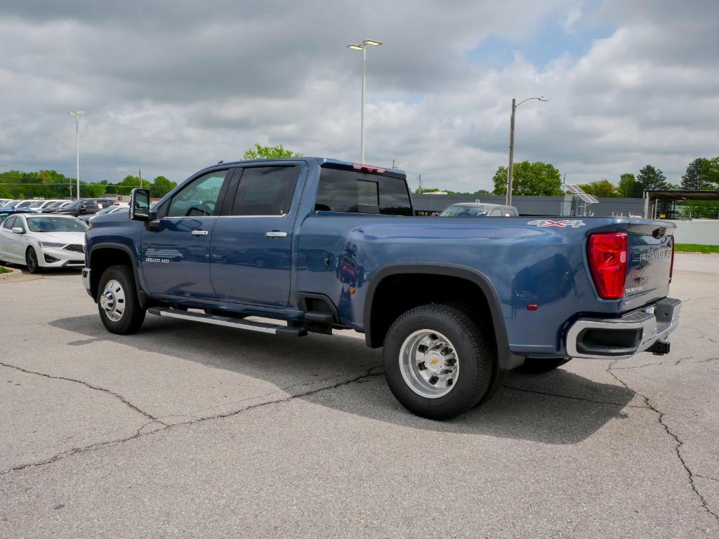 new 2025 Chevrolet Silverado 3500 car, priced at $73,075