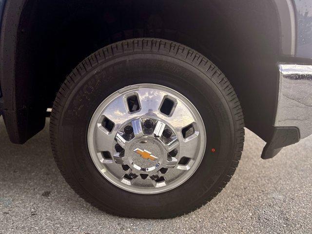 new 2025 Chevrolet Silverado 3500 car, priced at $73,575