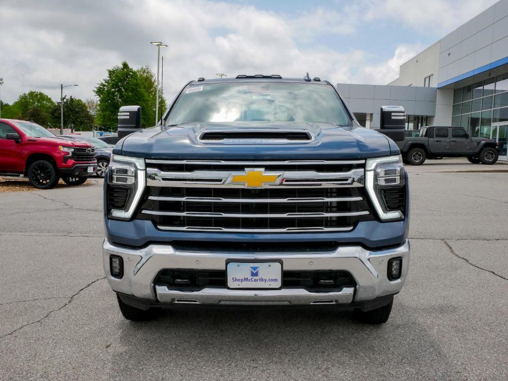 new 2025 Chevrolet Silverado 3500 car, priced at $73,075