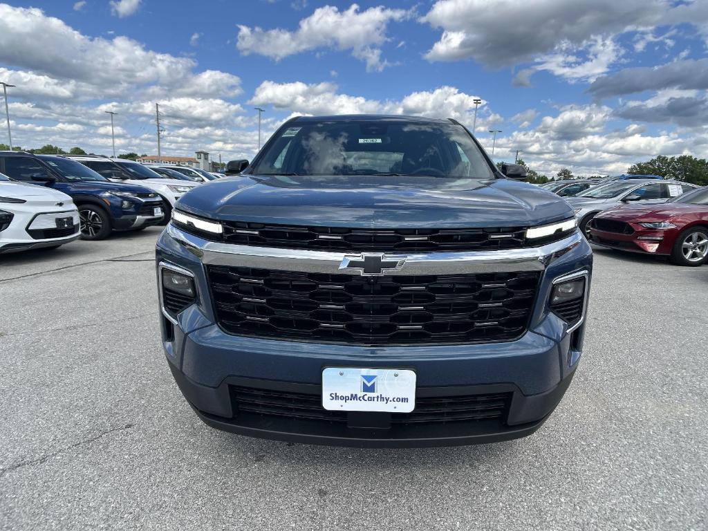 new 2025 Chevrolet Traverse car, priced at $50,415