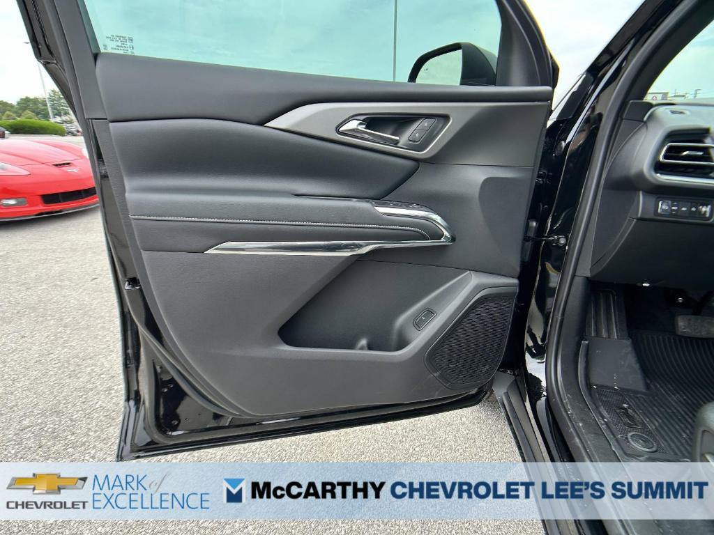 new 2025 Chevrolet Traverse car, priced at $45,045