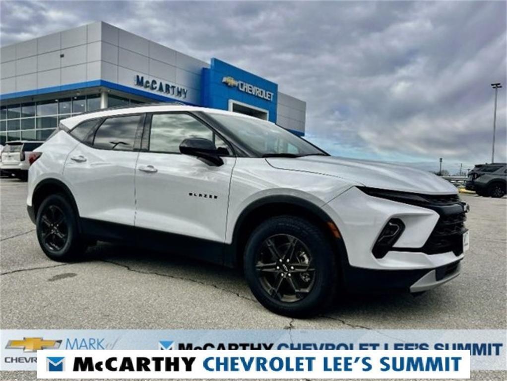 new 2025 Chevrolet Blazer car, priced at $35,230