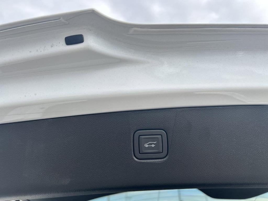 new 2025 Chevrolet Blazer car, priced at $35,230