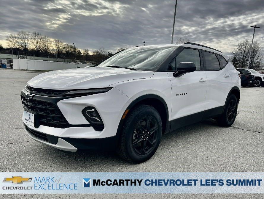 new 2025 Chevrolet Blazer car