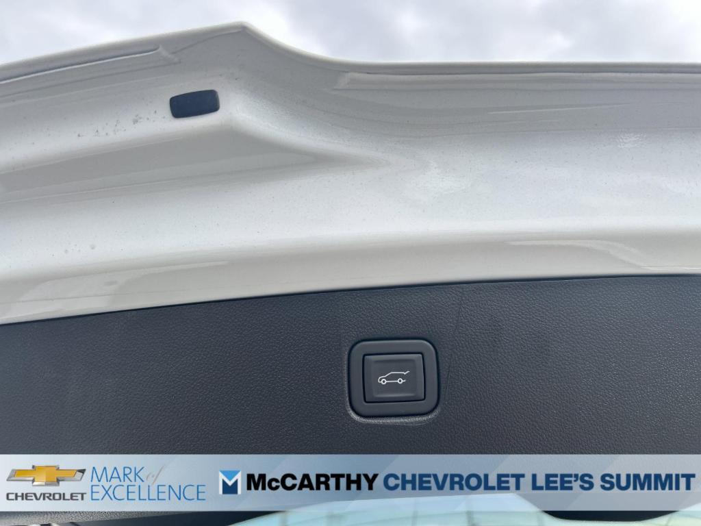 new 2025 Chevrolet Blazer car