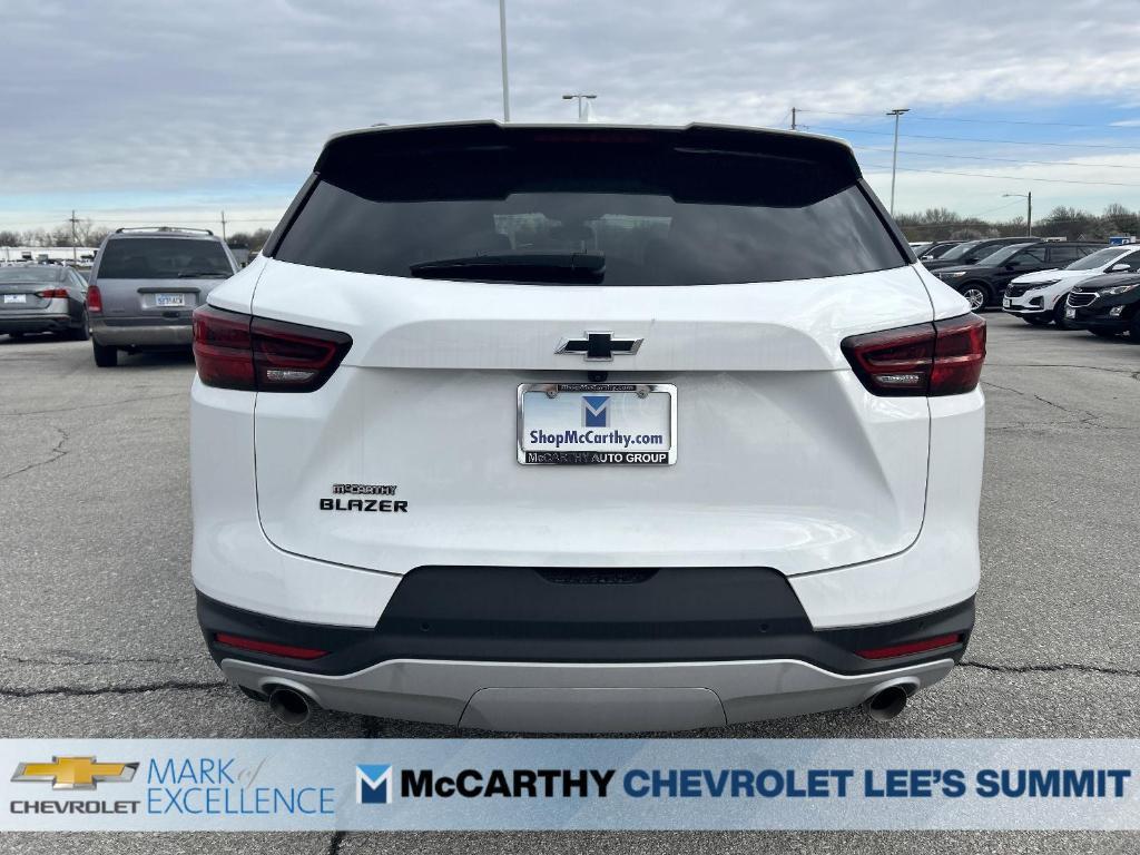 new 2025 Chevrolet Blazer car