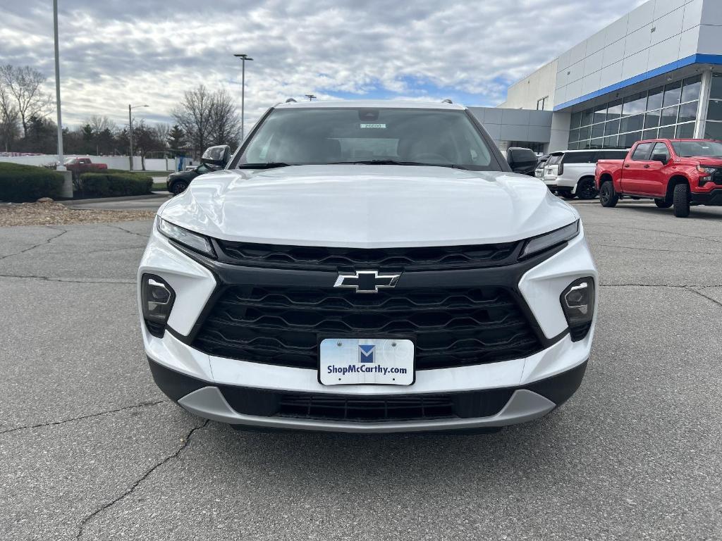 new 2025 Chevrolet Blazer car, priced at $35,230