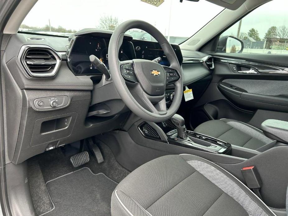 new 2025 Chevrolet TrailBlazer car, priced at $24,285