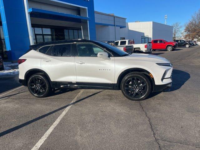 new 2025 Chevrolet Blazer car