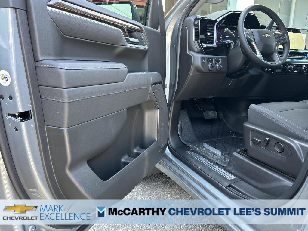 new 2025 Chevrolet Silverado 1500 car