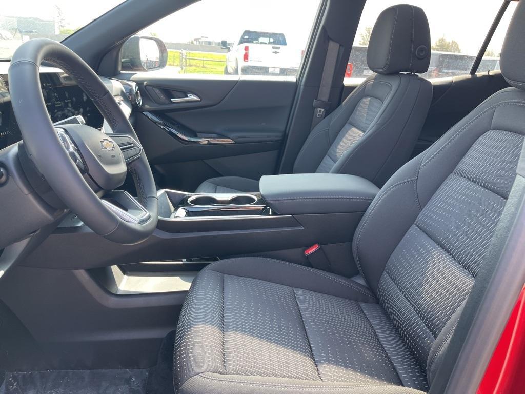 new 2025 Chevrolet Equinox car