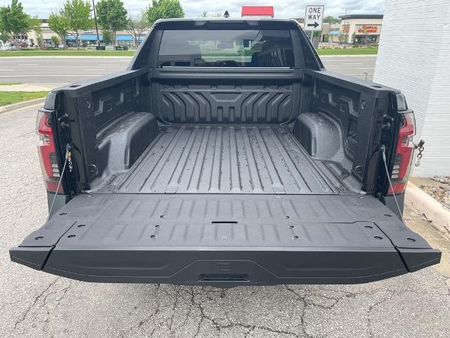 new 2025 Chevrolet Silverado EV car