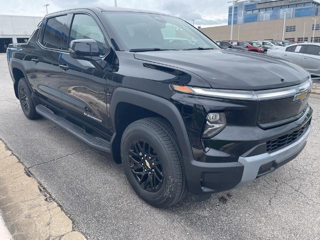 new 2025 Chevrolet Silverado EV car