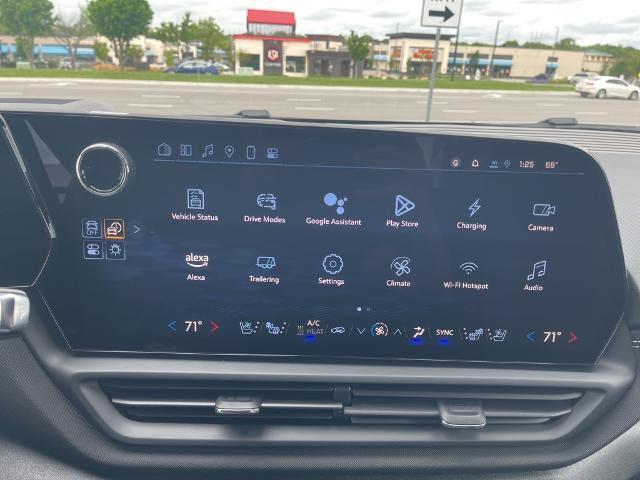 new 2025 Chevrolet Silverado EV car