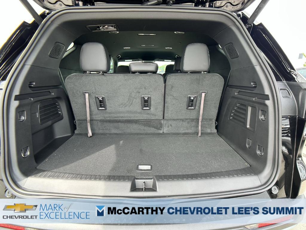new 2025 Chevrolet Traverse car, priced at $42,560
