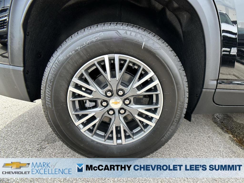 new 2025 Chevrolet Traverse car, priced at $42,560