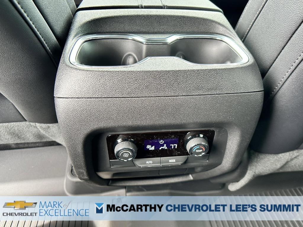 new 2025 Chevrolet Traverse car, priced at $42,560
