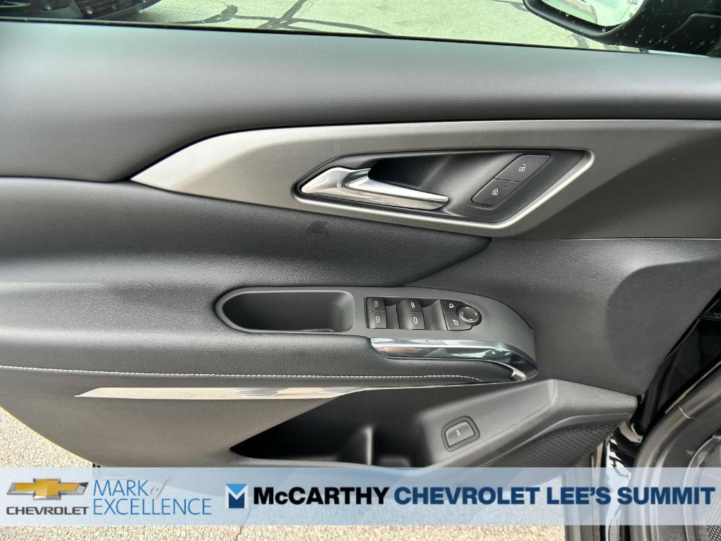 new 2025 Chevrolet Traverse car, priced at $42,560