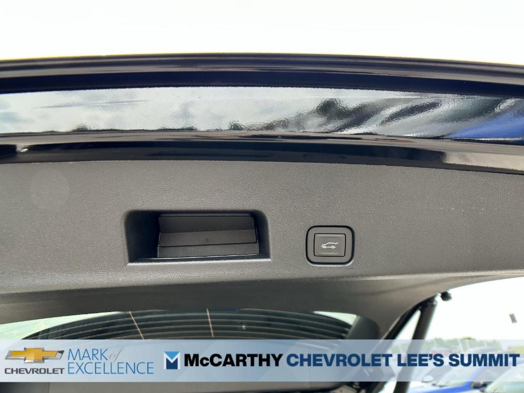 new 2025 Chevrolet Traverse car, priced at $42,560