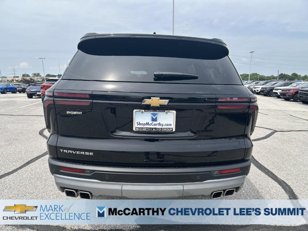 new 2025 Chevrolet Traverse car, priced at $42,560