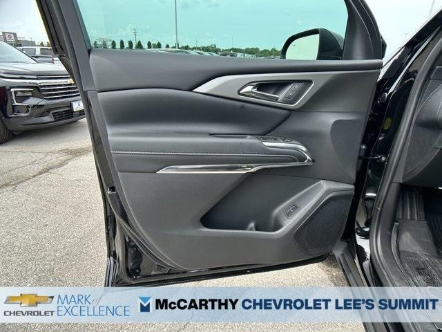 new 2025 Chevrolet Traverse car, priced at $39,560