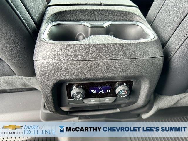new 2025 Chevrolet Traverse car, priced at $39,560