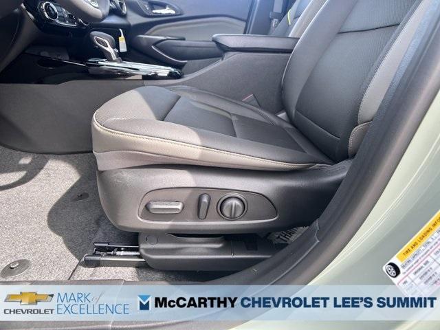 new 2025 Chevrolet Trax car, priced at $25,705