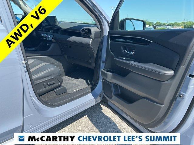 used 2023 Honda Pilot car, priced at $42,000