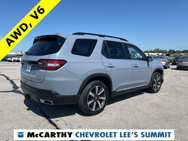 used 2023 Honda Pilot car, priced at $42,000