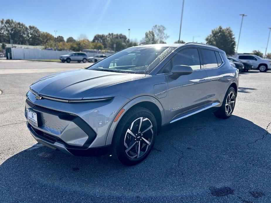 new 2024 Chevrolet Equinox EV car, priced at $44,670