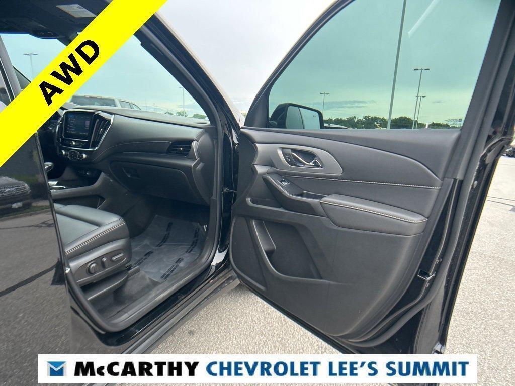 used 2023 Chevrolet Traverse car, priced at $30,000