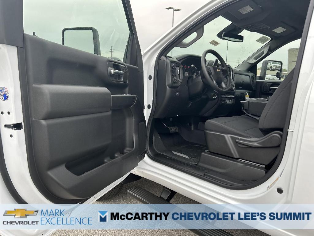 new 2025 Chevrolet Silverado 3500 car, priced at $62,240