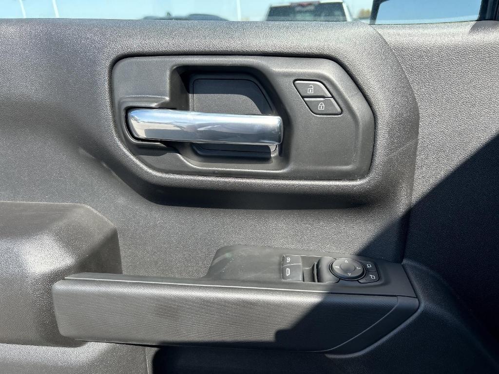 new 2025 Chevrolet Silverado 1500 car, priced at $38,700