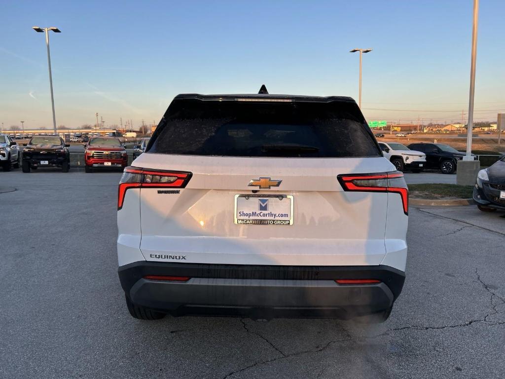 new 2025 Chevrolet Equinox car, priced at $28,140