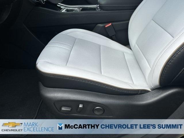 new 2025 Chevrolet Traverse car, priced at $55,695