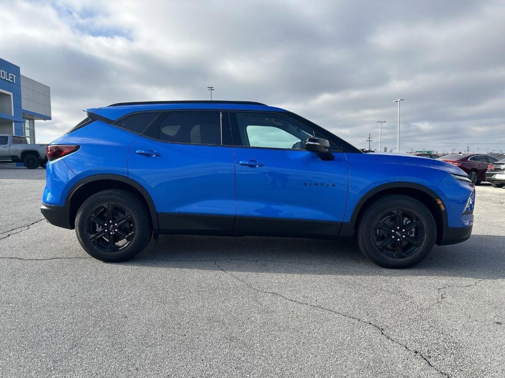 new 2025 Chevrolet Blazer car, priced at $45,445