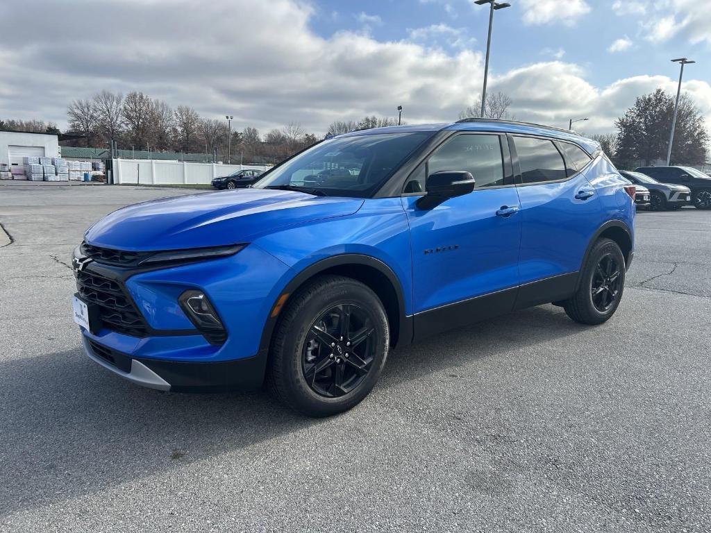 new 2025 Chevrolet Blazer car, priced at $45,445