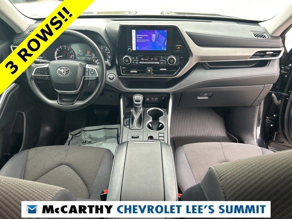 used 2023 Toyota Highlander car, priced at $31,500