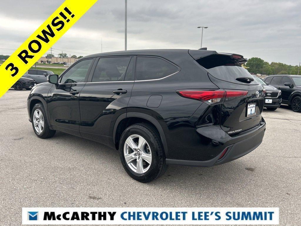 used 2023 Toyota Highlander car, priced at $31,500