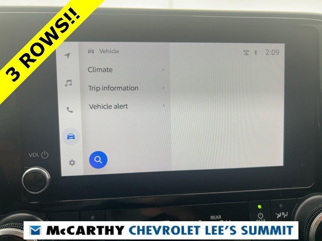 used 2023 Toyota Highlander car, priced at $31,500
