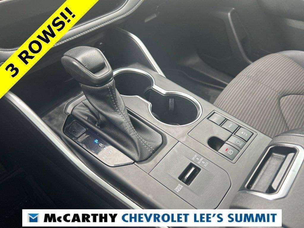 used 2023 Toyota Highlander car, priced at $31,500