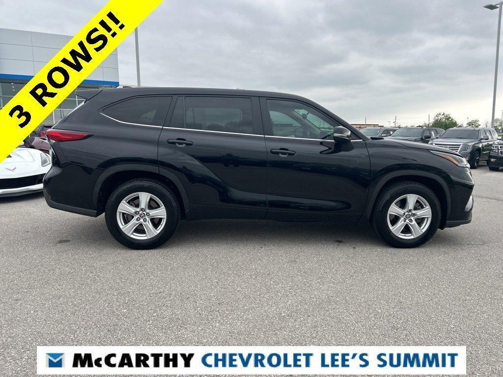 used 2023 Toyota Highlander car, priced at $31,500