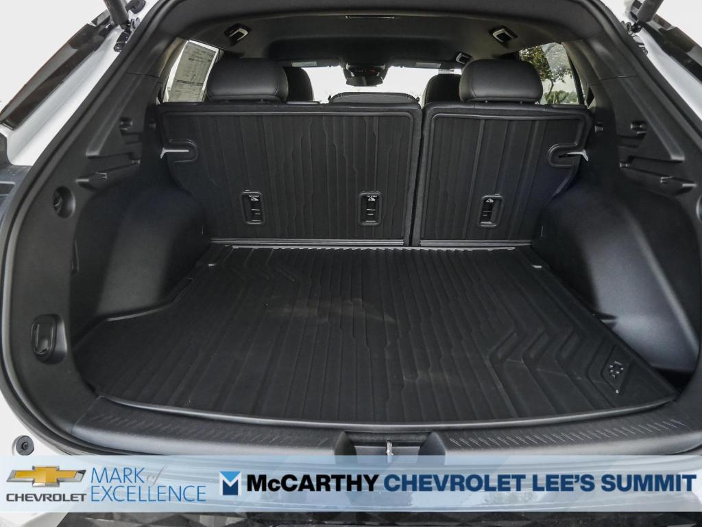 new 2025 Chevrolet Equinox EV car, priced at $33,760