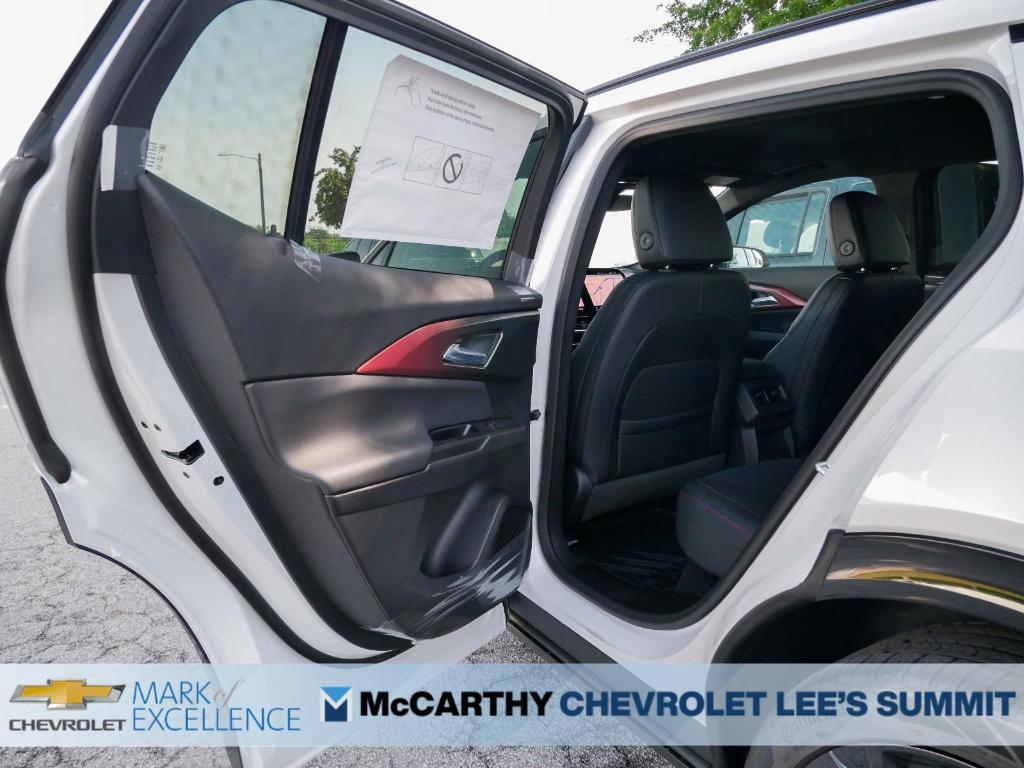 new 2025 Chevrolet Equinox EV car, priced at $33,760