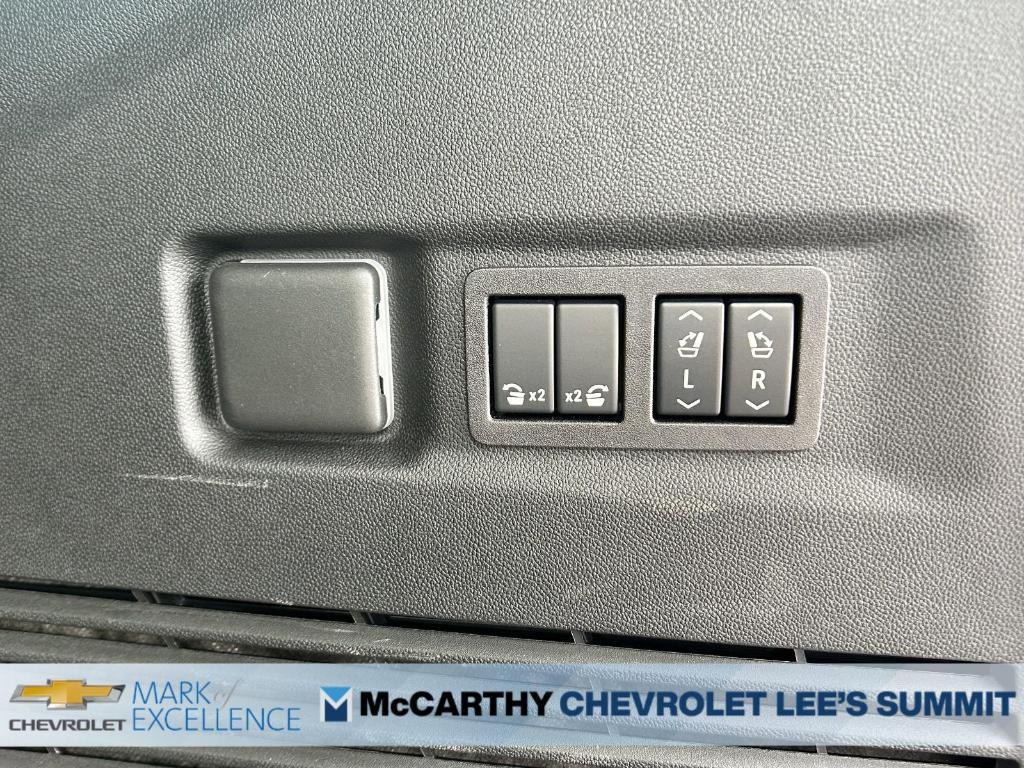 new 2025 Chevrolet Suburban car, priced at $82,340