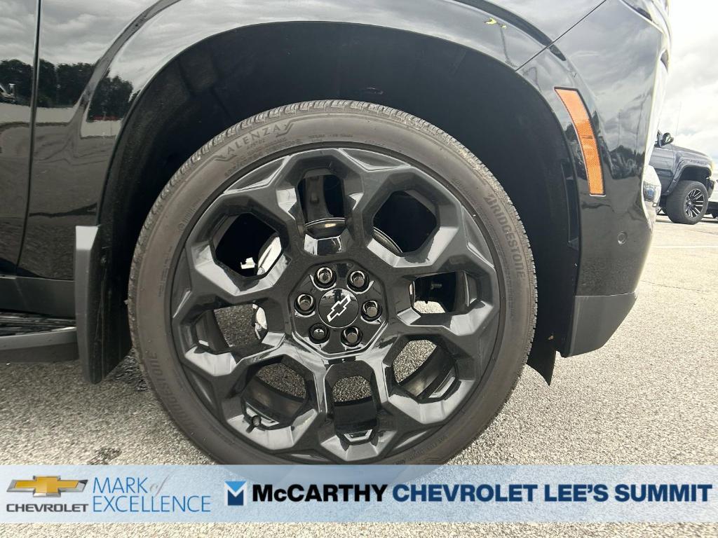 new 2025 Chevrolet Suburban car, priced at $82,340