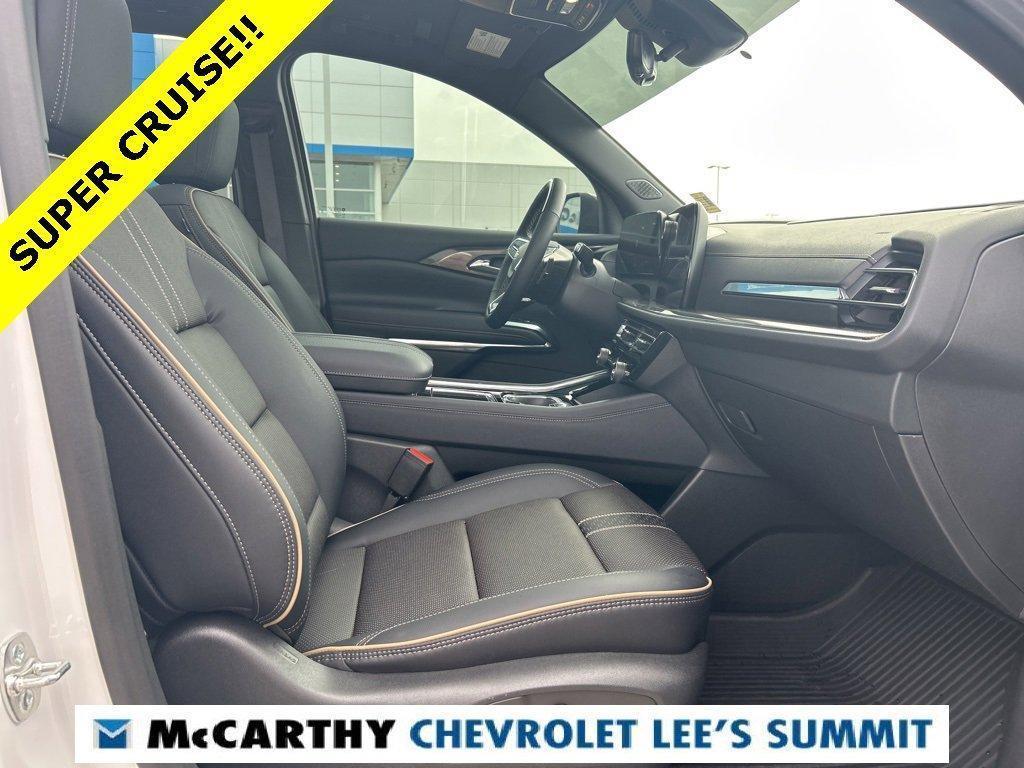 used 2025 Chevrolet Traverse car, priced at $57,100